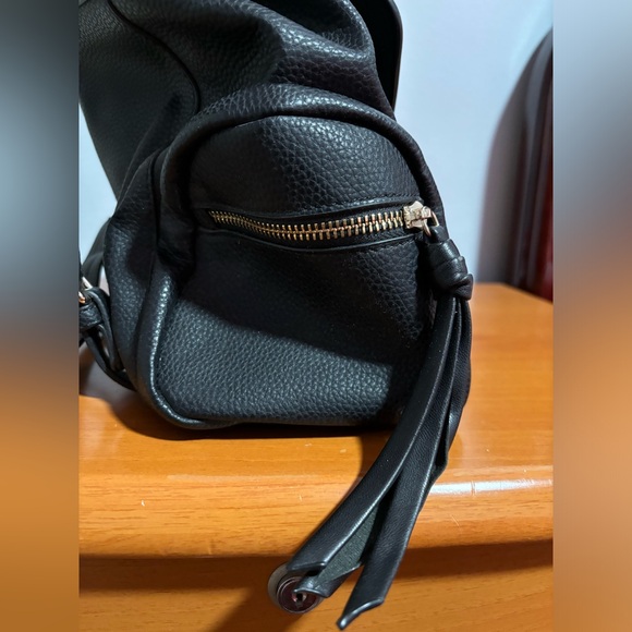 🖤Zara faux leather backpack🖤 - Picture 5 of 8